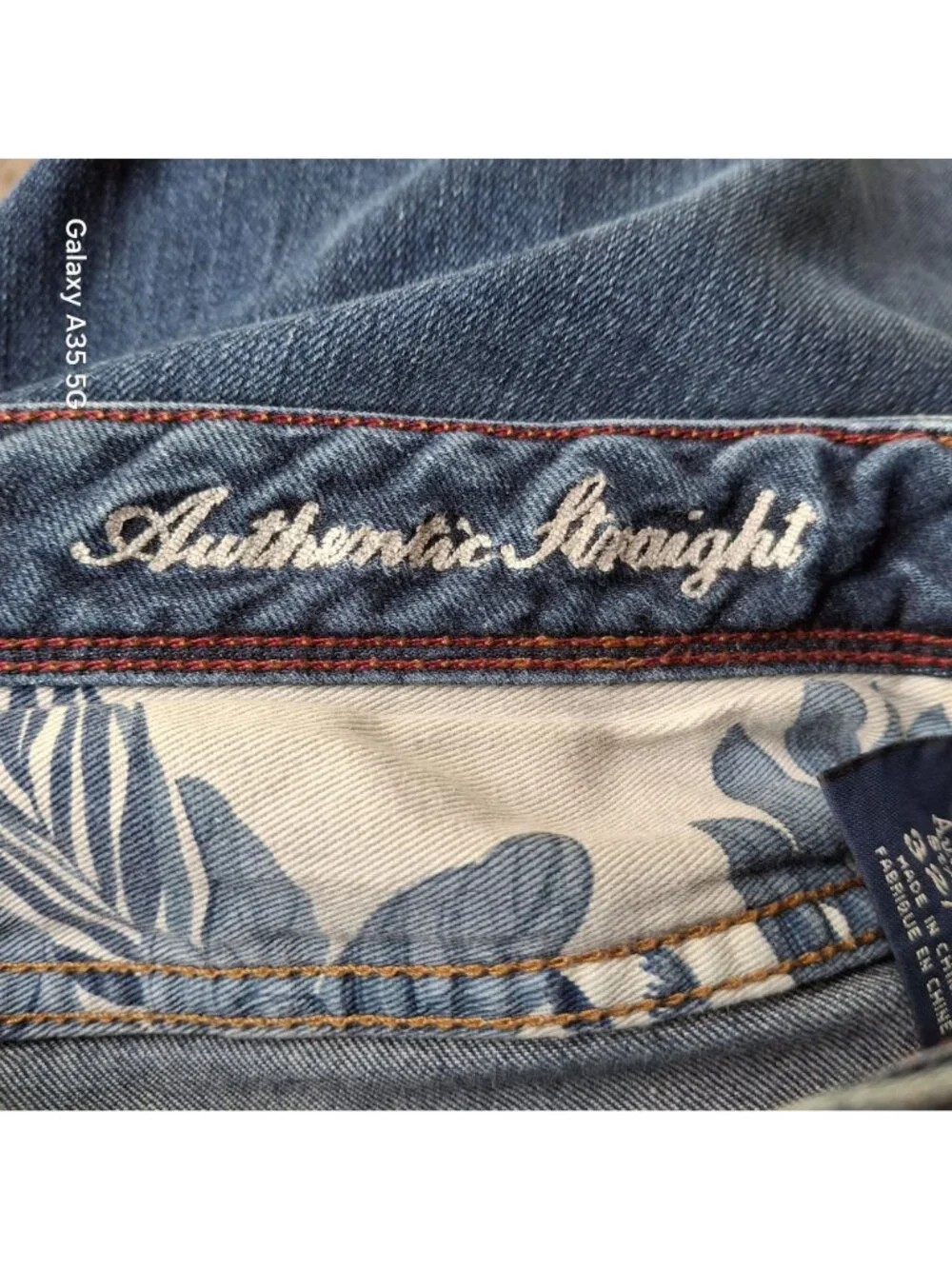 Tommy Bahama crafted professional